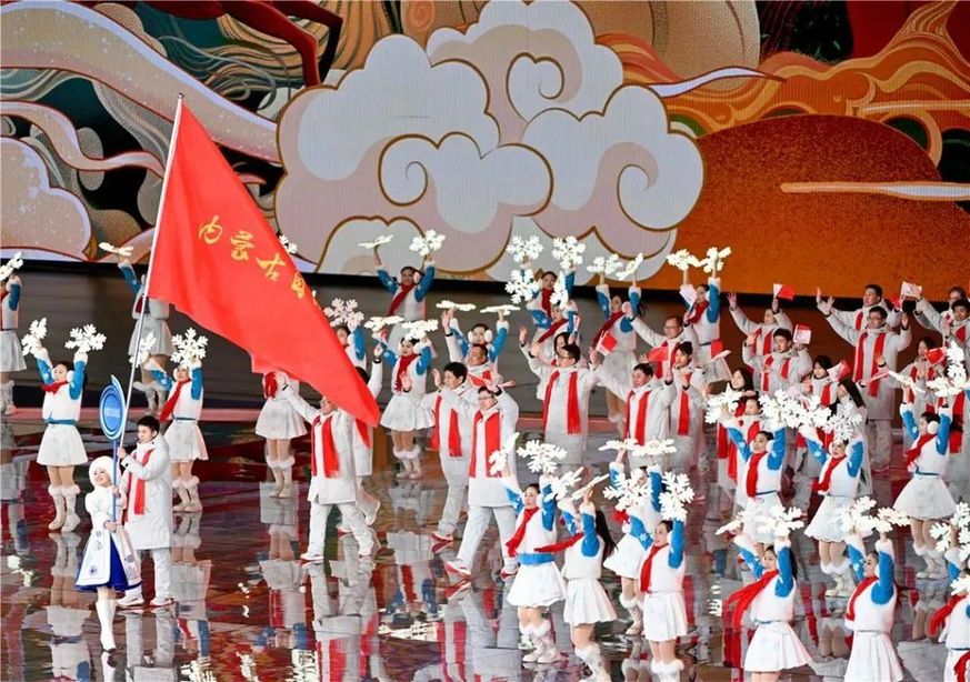 正在内蒙古举办的十四冬，是铸牢中华民族共同体意识的又一成功实践